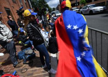 Migrantes venezolanos TPS. trabajo. Foto de archivo.