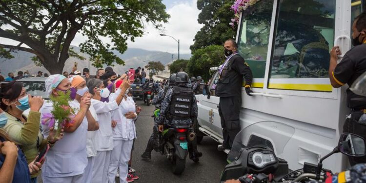 Procesión del Nazareno de San Pablo en Caracas, Venezuela. 31mar2021. Foto EFE