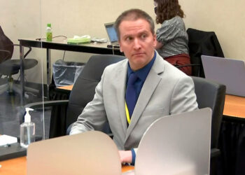 Former Minneapolis police officer Derek Chauvin attends closing arguments during his trial for second-degree murder, third-degree murder and second-degree manslaughter in the death of George Floyd with his defense attorney Eric Nelson in Minneapolis, Minnesota, U.S. April 19, 2021 in a still image from video.  Pool via REUTERS