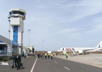 Aeropuerto Internacional Nelson Mandela de Praia. Cabo Verde. Foto de archivo.