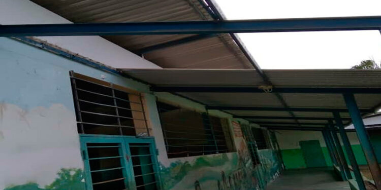 Delincuencia azota las instalaciones de planteles educativos en Maturín Foto Jhonny Moisés Ulloa.