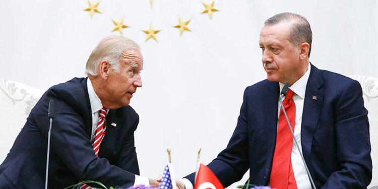 Joe Biden y Recep Tayyip Erdogan. Foto de archivo.