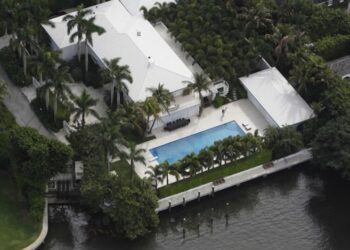 La antigua vivienda en Florida (EE.UU.) del magnate financiero Jeffrey Epstein.