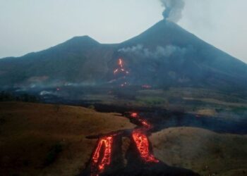 Los ríos de lava del volcán Pacaya de Guatemala. Foto agencias.