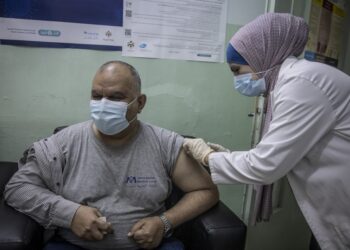 Vacuna, coronavirus refugiados en Jordania e Irak. Foto agencias.