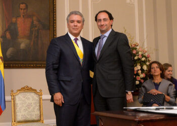 Presidente de Colombia, Iván Duque y el minstro de Hacienda José Manuel Restrepo. Foto agencias.
