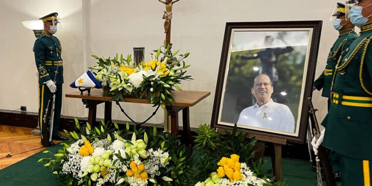 El expresidente Benigno Aquino (+). Foto agencias.