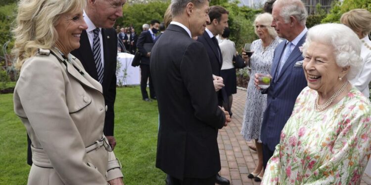 La reina Isabel II recibe a los Biden en el castillo de Windsor. Foto de archivo.