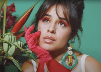 Camila Cabello, Dont Go Yet. Foto captura de video.