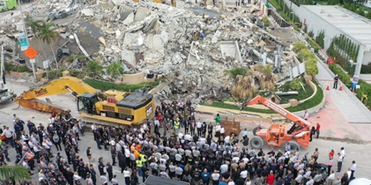 Derrumbe edificio Miami. Foto agencias.