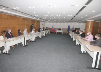 Misión exploratoria de la UE, reunión con el CNE de Maduro. Foto @cneesvzla.