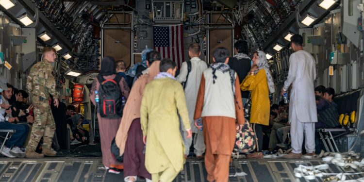 Evacuados, Kabul. Foto agencias.