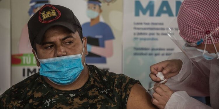Guatemala, vacunas. Foto agencias.