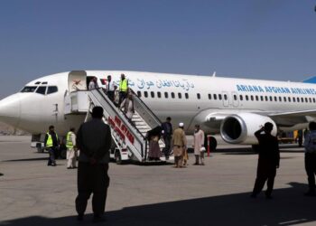EEUU suspende temporalmente los vuelos con afganos tras casos de sarampión. Foto agencias.
