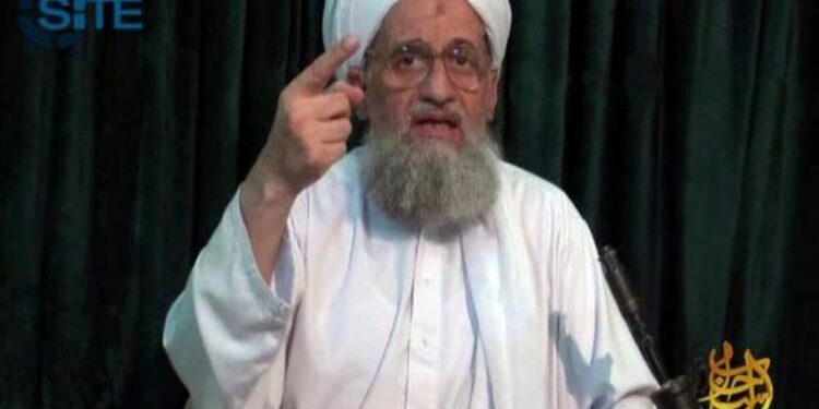 El líder de Al Qaeda, Ayman al Zawahiri. Foto AP.