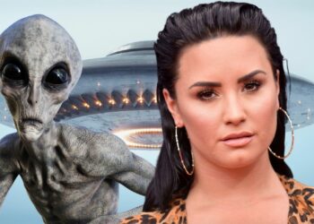 Demi Lovato Aliens
