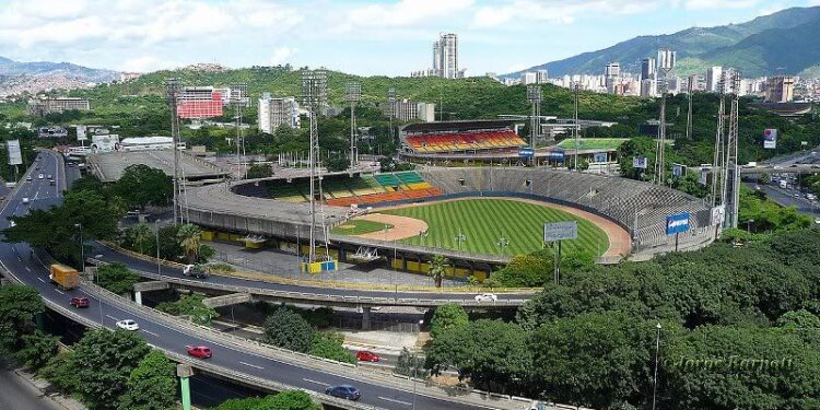 Estadio de béisboil UCV. Foto de archivo.