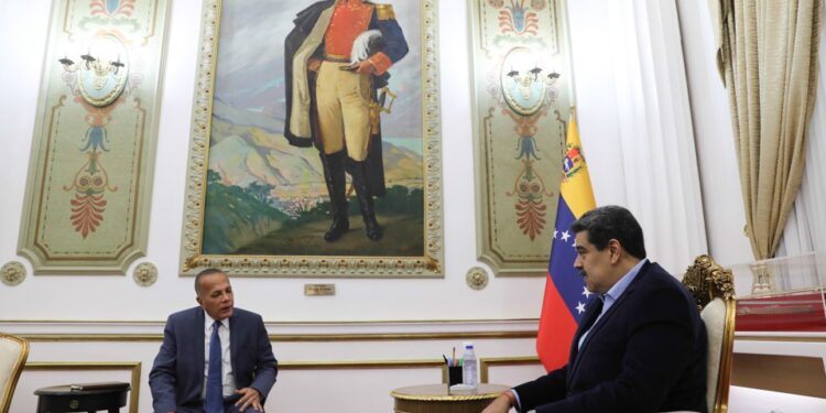 Nicolás Maduro se reúne con Manuel Rosales en el Palacio de Miraflores. Foto: Prensa Presidencial