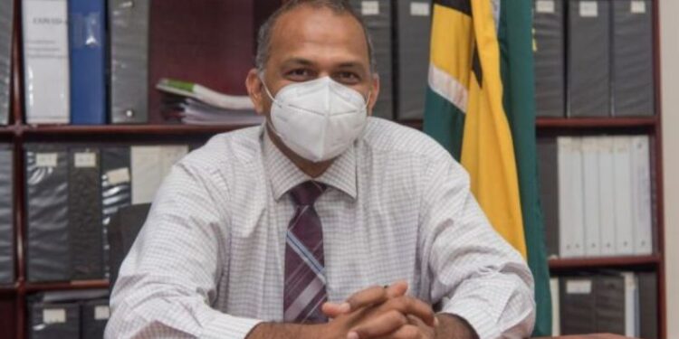 El ministro de Salud de Guyana, Frank Anthony. Foto de archivo.