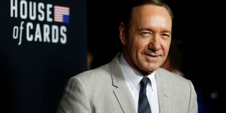 FILE PHOTO: Cast member Kevin Spacey poses at the premiere for the second season of the television series "House of Cards" at the Directors Guild of America in Los Angeles, California February 13, 2014.  .   REUTERS/Mario Anzuoni/File Photo