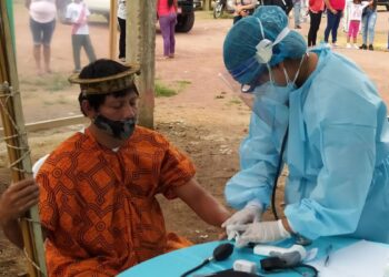 Vacunación coronavirus en comunidades indígenas amazónicas. Foto agencias.