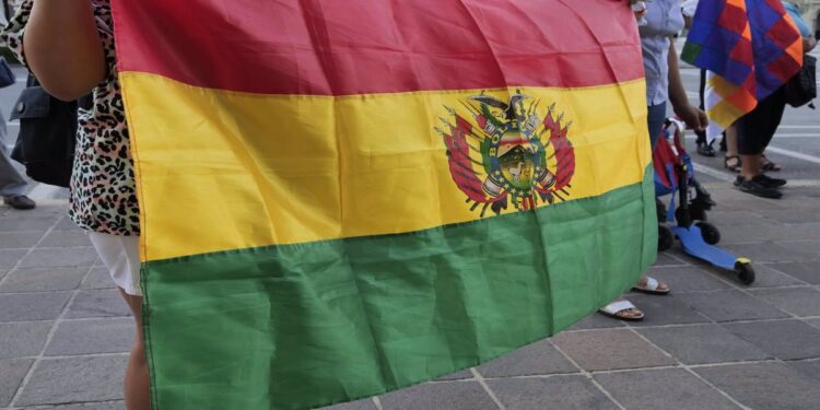 12-11-2021 Bandera de Bolivia (imagen de archivo)..  El ministro de Educación de Bolivia, Adrián Quelca, ha presentado este viernes su dimisión tras ser imputado por la Fiscalía por un supuesto delito de tráfico de influencias durante un proceso de designación de cargos para el sistema educativo.  POLITICA SUDAMÉRICA BOLIVIA INTERNACIONAL
LUCA PONTI / ZUMA PRESS / CONTACTOPHOTO