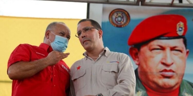 Diosdado Cabello y Jorge Arreaza. Foto El Mazo