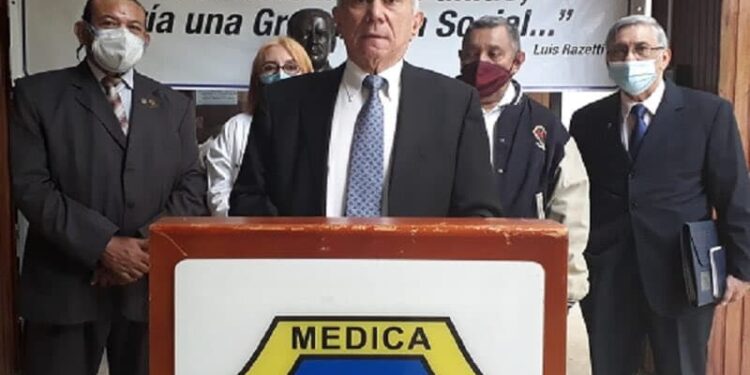 Douglas León Natera, presidente de la Federación Médica de Venezuela. Foto de archivo.