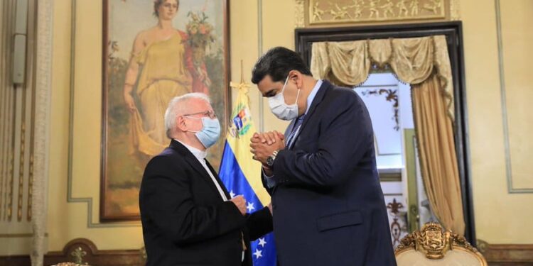 ExNuncio Apostólico Aldo Giordano (+), Nicolás Maduro. Foto @NicolasMaduro