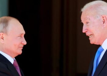 El presidente de Rusia, Vladímir Putin, y el presidente de EE.UU., Joe Biden, en Ginebra, Suiza, el 16 de junio de 2021.
Denis Balibouse