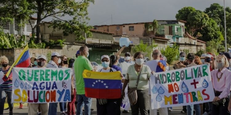 Vecinos de Los Olivos, Villa Africana y Guayana Country Club en Puerto Ordaz estado Bolívar.