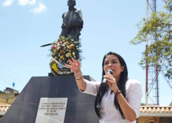 Delsa Solórzano, Encuentros Municipales. Foto Prensa