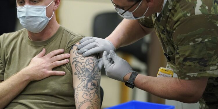 Ejército de EEUU, vacunación coronavirus. Foto de archivo.