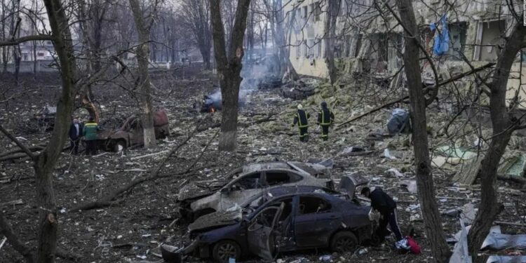 Mariúpol, Ucrania, Hospital de maternidad. Bombardeo rusia. FOTO AP.