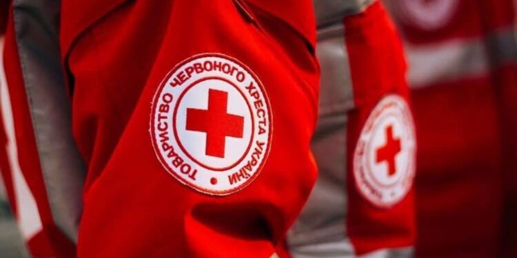 Ucrania. Cruz Roja. Foto de archivo.