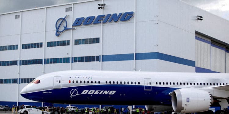 FILE PHOTO: FILE PHOTO: A Boeing 787-10 Dreamliner taxis past the Final Assembly Building at Boeing South Carolina in North Charleston, South Carolina, United States, March 31, 2017. REUTERS/Randall Hill/File Photo/File Photo/File Photo