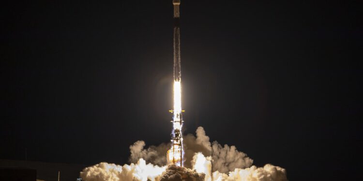 Cohete de SpaceX. Foto de archivo.
