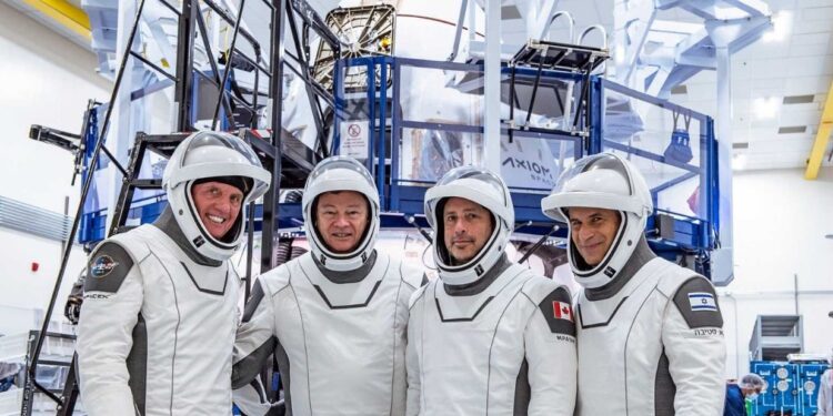 Los Astronautas de misión privada Ax-1. Foto agencias.