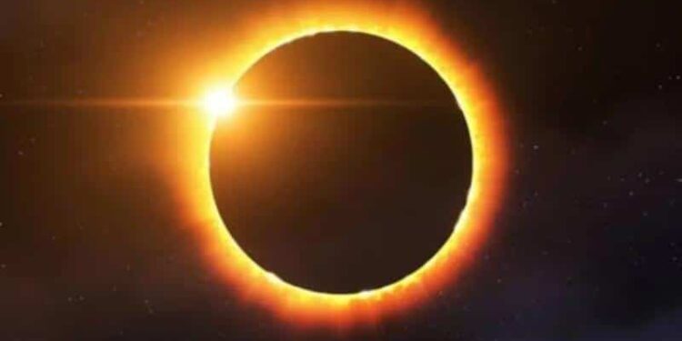 Primer eclipse parcial de Sol que tendrá este 2022. Foto referencial.