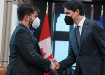 El primer ministro de Canadá, Justin Trudeau, y el presidente de Chile, Gabriel Boric. Foto agencias.