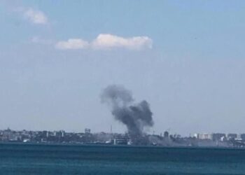 Ataque ruso al puerto de Odesa. Foto captura.