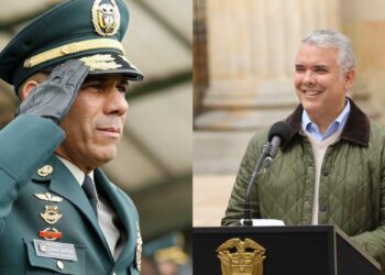 El general Eduardo Zapateiro y el presidente Iván Duque. Foto Foto Ejército y Presidencia de la República de Colombia.