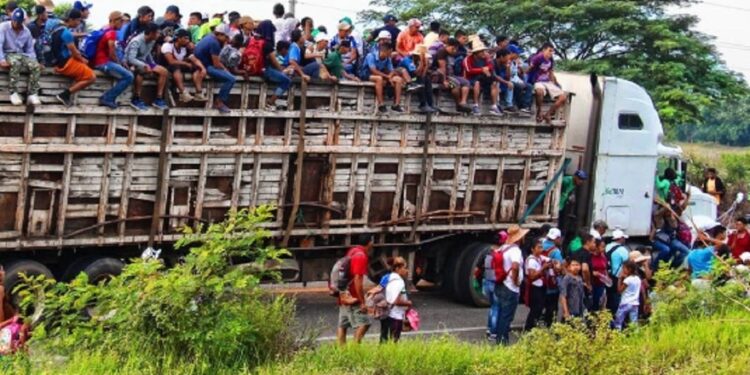 Inmigración ilegal de Latinoamérica. Foto de archivo.