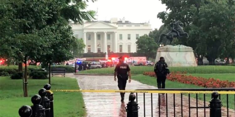 Impacto de un rayo en la Casa Blanca. Foto agencias.