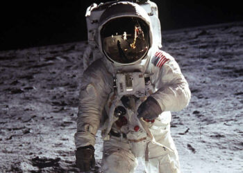 Neil Armstrong, el primer ser humano en pisar la Luna. Foto de archivo.