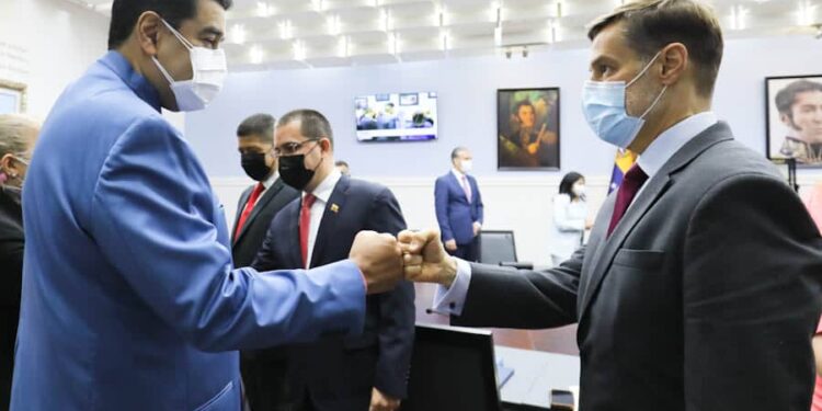 Nicolás Maduro y Félix Plasencia. Foto de archivo.