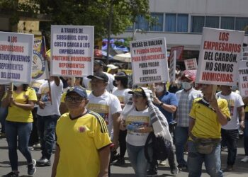 26-09-22. Cúcuta. marcha del 26 de septiembre programada por la oposición de Gustavo Petro en contra de la reforma tributaria (Pablo Castillo - La Opinión)