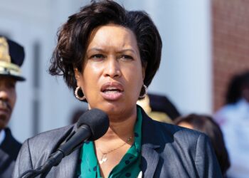 FILE - Washington Mayor Muriel Bowser speaks during a news conference March 15, 2022, in Washington. Bowser announced Thursday, April 7, that she tested positive for COVID-19, saying in a series of messages on Twitter that she was experiencing ‚Äúmild cold-like‚Äù symptoms and would ‚Äúwork at home while following isolation protocols.‚Äù (AP Photo/Alex Brandon, File)