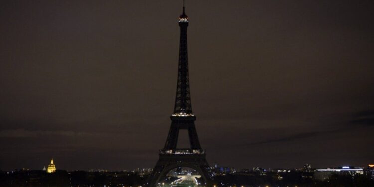 Francia Torre Eiffel. Foto de archivo.