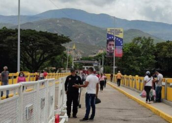 Frontera Colombia Venezuela. Foto de archivo.